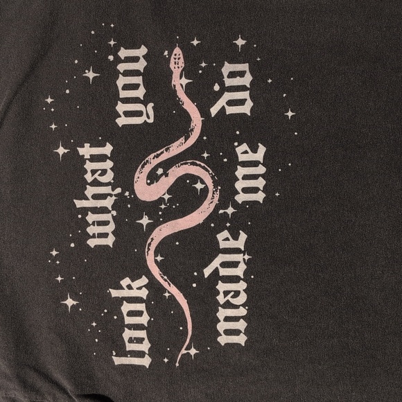 Taylor Swift-look what you made me do - Picture 2 of 3